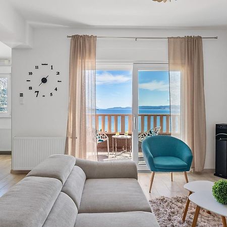 Villa Matan - Only 200M From The Sandy Beaches, Private 28M2 Pool Омиш Экстерьер фото