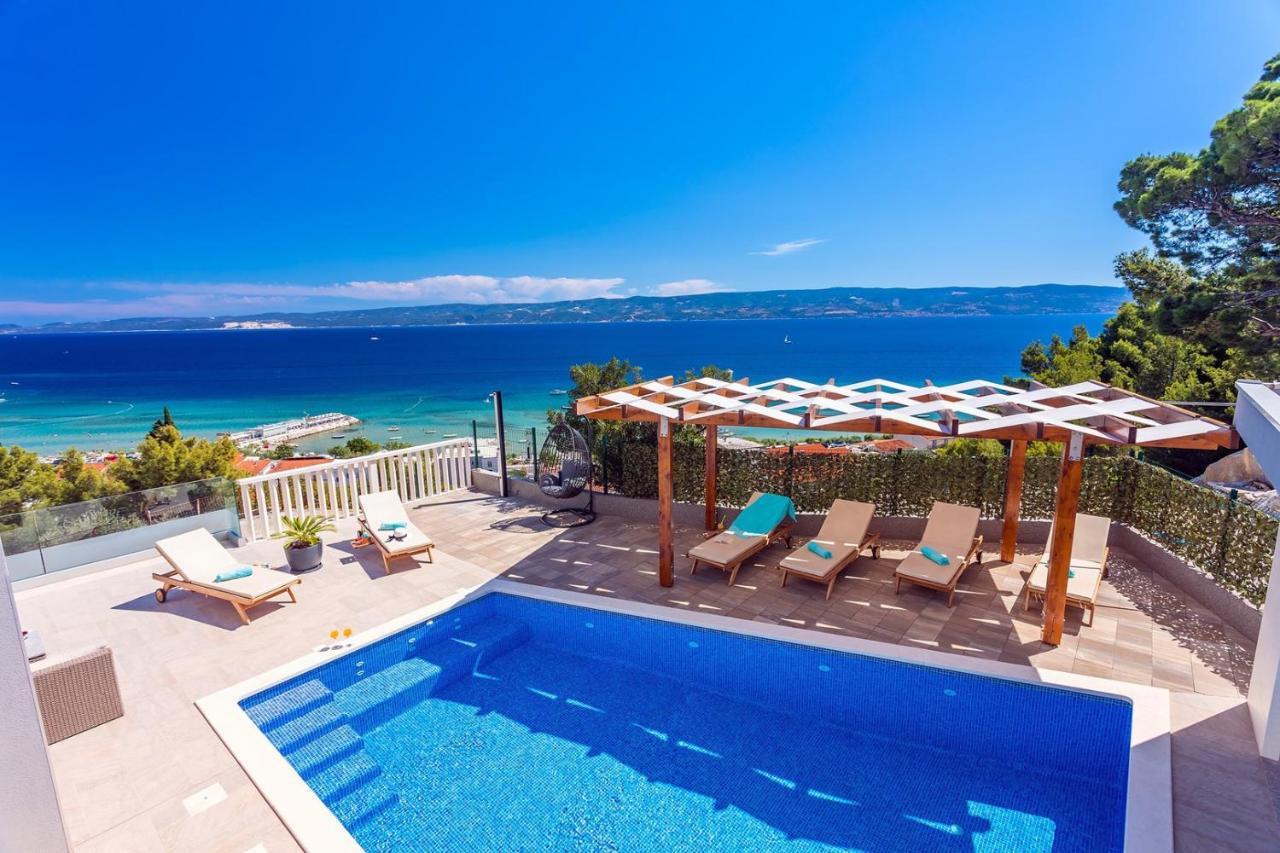 Villa Matan - Only 200M From The Sandy Beaches, Private 28M2 Pool Омиш Экстерьер фото